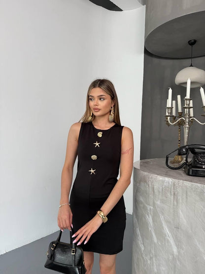 Black Sleeveless Slim-Fit Sheath Dress